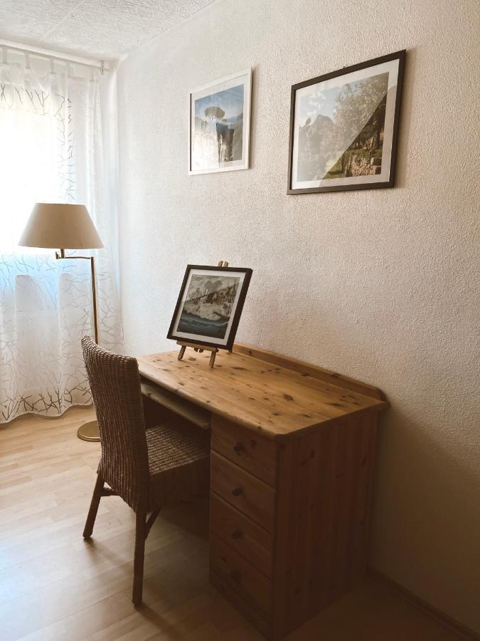 Ferienwohnung Moselflair Mit Direktem Blick Auf Die Mosel Und Weinberge Oberfell Buitenkant foto