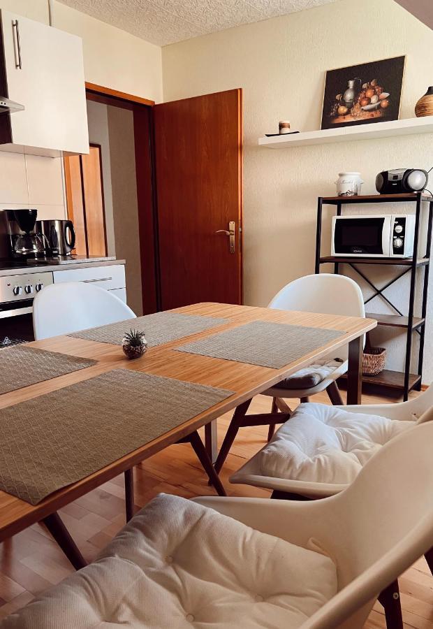 Ferienwohnung Moselflair Mit Direktem Blick Auf Die Mosel Und Weinberge Oberfell Buitenkant foto